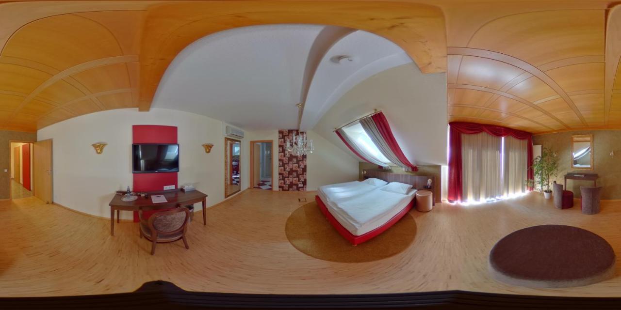 Hotel L'Adresse Garni Heusweiler Zewnętrze zdjęcie