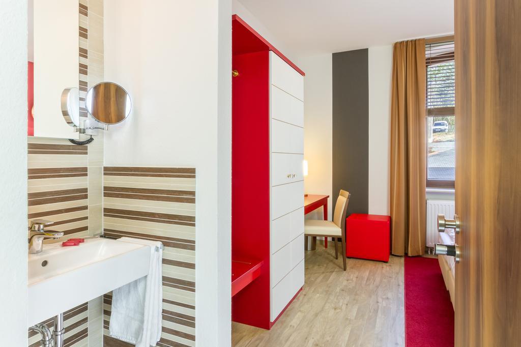 Hotel L'Adresse Garni Heusweiler Zewnętrze zdjęcie