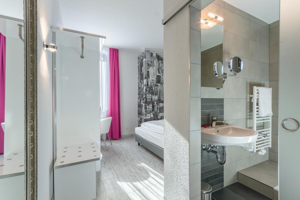 Hotel L'Adresse Garni Heusweiler Zewnętrze zdjęcie