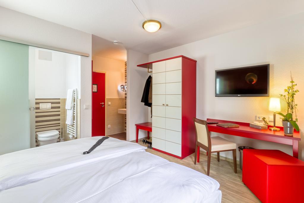 Hotel L'Adresse Garni Heusweiler Zewnętrze zdjęcie