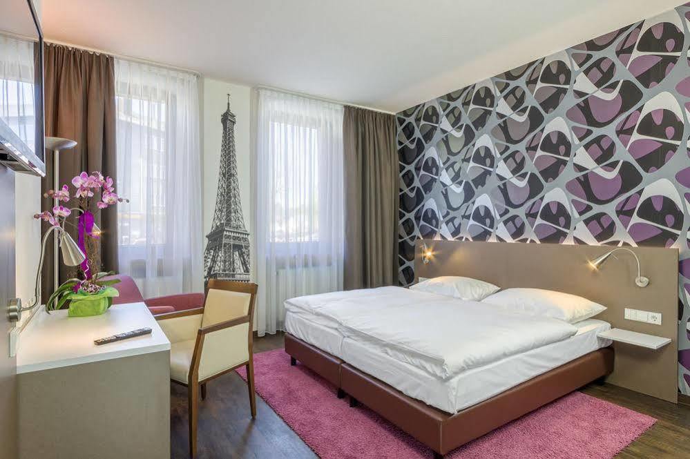 Hotel L'Adresse Garni Heusweiler Zewnętrze zdjęcie