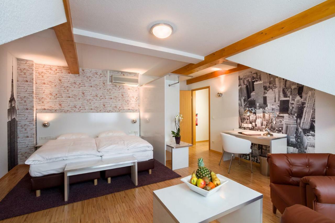 Hotel L'Adresse Garni Heusweiler Zewnętrze zdjęcie