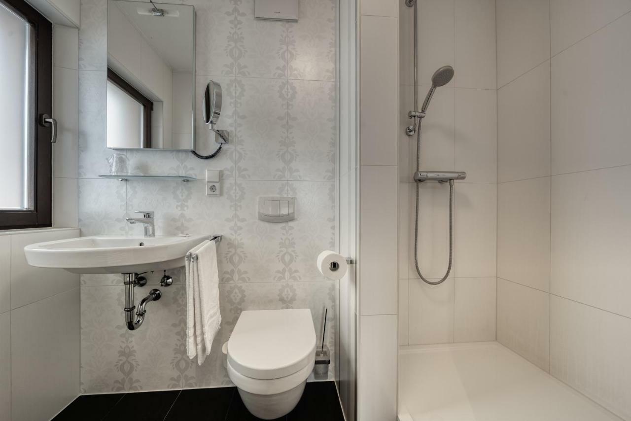 Hotel L'Adresse Garni Heusweiler Zewnętrze zdjęcie